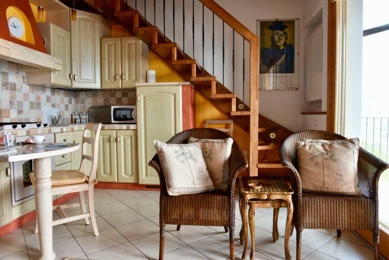 Villa La Casa Di Rose à Fonteno Extérieur photo