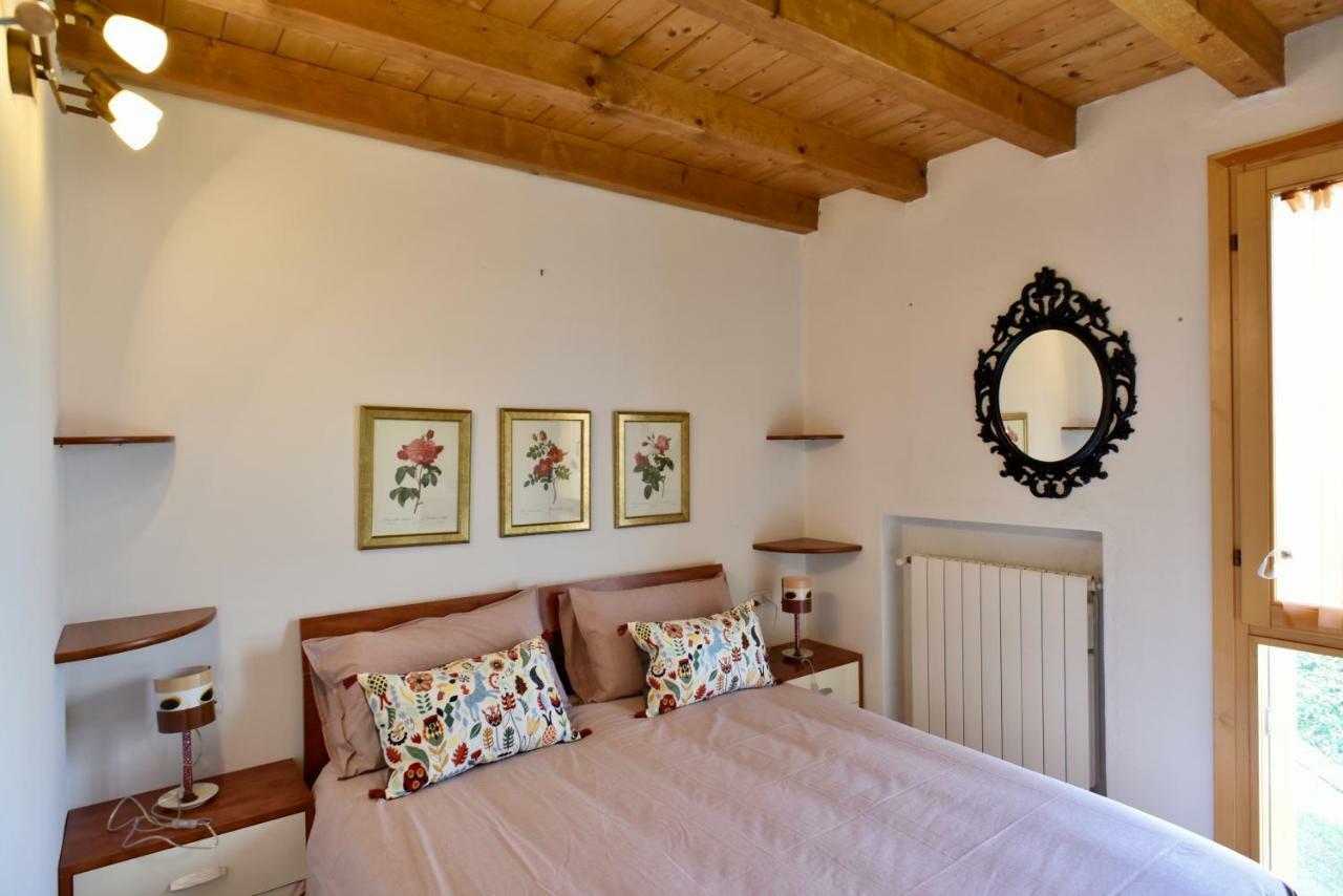 Villa La Casa Di Rose à Fonteno Extérieur photo
